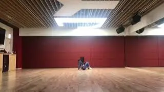 Twice Momo Dance Break Practice in (Y) Youth Stage post in Instragram