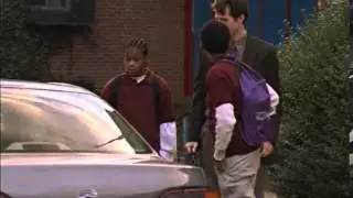 Donut the Wire. Helps Prez open car.mp4