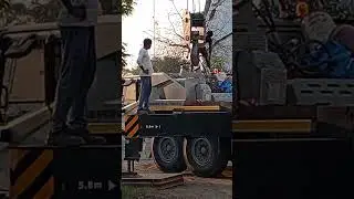 Mobile crane 