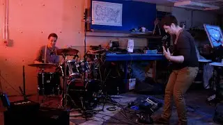 Queam - Who Gives a F**K (KWNK Live Session)