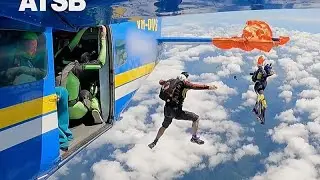 Spadochroniarz zawisł na wysokości 4500 m po tym, jak spadochron zahaczył o ogon samolotu