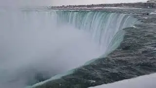 Horseshoe Falls Crystal Clear Water Winter Rainbow. Niagara Falls, Ontario, Canada.  20220215 153016