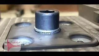 Vibration fatigue of a bolted joint