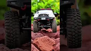 Epic Rock Crawling | #aircbuilder #rcshorts #rccar #4x4rwd #offroad #virtualrc