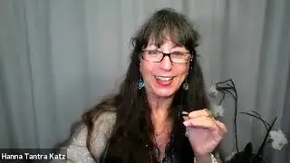 Hanna Tantra Katz Teaching at Mind Body Spirit Event