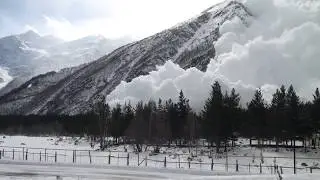 Avalanche on Cheget 2011 HD