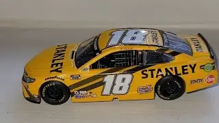 ONE MINUTE DIE-CAST REVIEW on Kyle Busch's 2021 Stanley Tools 1:64 (METAL CHASSIS)  #shorts