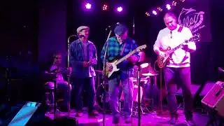 Jeff DeHollander solo