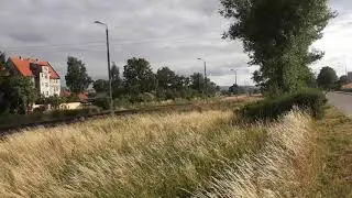 Przejazd kolejowy z zaporami