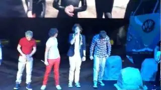 One Direction - Stand Up (LIVE 11.1.12 LONDON)