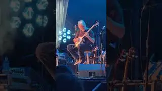 B&eacute;la Fleck Plays His Legendary Bellbird banjo | Taft Theatre 2025