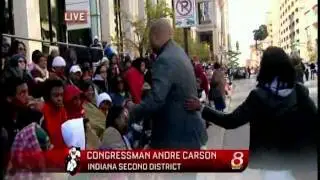 Congressman Andr&eacute; Carson in Circle City Classic Parade 2011