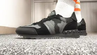 Valentino Garavani Rockrunner Sneakers Black Grey HD On Feet