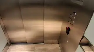 Otis hydraulic elevator at the shops at Hudson Yards (Manhattan, NY)