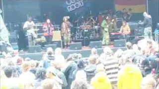 king fari band feturing lion oland roots