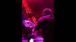 Fred Baker en mode r&eacute;tro