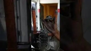 Retirando calço suspensão dianteira VW Up