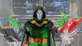 Hasbro Marvel Legends Fantastic Four Retro Collection Doctor Doom Figure Review