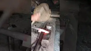 Proses Pembuatan baji pembela kayu api