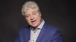 Bestselling writer Linwood Barclay on what makes a great thriller novel