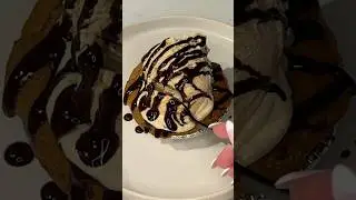 mini Reese&rsquo;s skillet cookie recipe 🥜🍫🍪 #shorts #easydessert #easyrecipe #viralrecipe #cookies