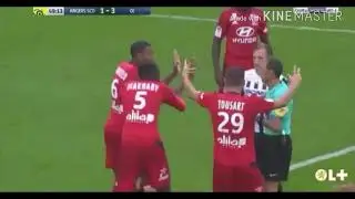 Brazilian  CB Marcelo receives a funny red card during Ligue1 match!
