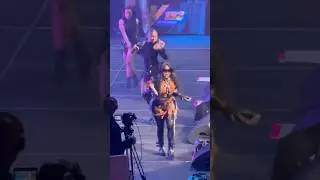 @LilKim and @myaplanet9 perform Lady Marmalade at the Juneteenth Music Fest in Chicago.