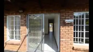2 Bedroom simplex in Die Hoewes | Property Centurion | Ref: M52801