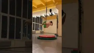 Aerial hoop roll 🪷 #lyra #lyratricks #aerialhooptricks #aerialhoop #aerialgymnastics #aerialist