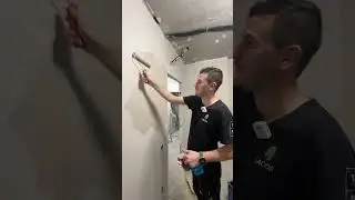 Первый слой шелка Soie Royal от Vincent Decor для будущего эффекта 
