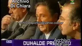 Eduardo Duhalde presento la renuncia como Presidente 2002 V-00966 DiFilm