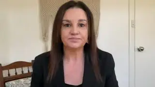 &lsquo;Doesn&rsquo;t include medals, mate&rsquo;: Jacqui Lambie slams politicians receiving honours
