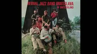 Revival Jazz Band Bratislava in Switzerland 1967 &ldquo;The Red Apple&rdquo;
