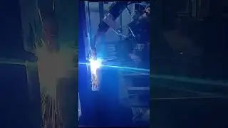 Megmeet Dex2 500M welding machine + Kuka robot!