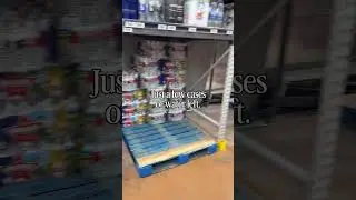 Магазин Walmart перед южной снежной бурей. Ничего не осталось. #снег #Арканзас #снежнаябуря