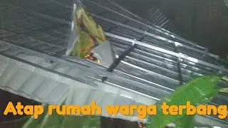 Atap rumah terbang