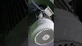 Damaged7.5 kW asynchronous motor with IEPE vibration sensors