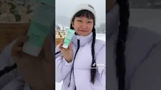 Snowboarding with Benton UV defense sun cream ❄️ . #benton #bentoncosmetic