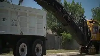 Amazing Extreme Asphalt Paving Machine