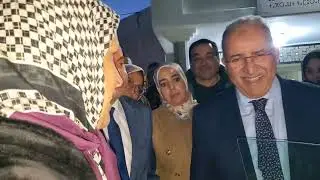 مُواطنةٌ تُحرِج رئيس جماعة المعازيز أمام أنظار عامل إقليم الخميسات