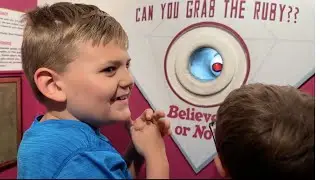 Kids Visit Hollywood Blvd and Ripley's Believe It or Not