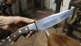 Making a hunting knife, the complete movie.
