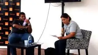 Romina Bayo lee uno de sus poemas en Espacio Joven