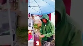 ayo semangat amang pisjo yg bergati jadi cakwe mini di bulan romadon 😀😀🤭💪💪