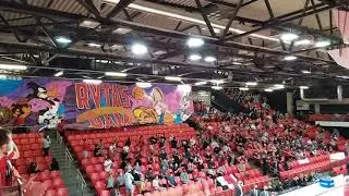 Rytas fans raise banner in derby with Zalgiris, 2021 final