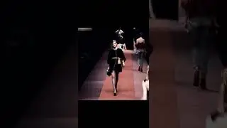 Vlada Roslyakova and Denisa Dvoř&aacute;kov&aacute; for Dolce & Gabbana Fall 2009 RTW Collection  #supermodel