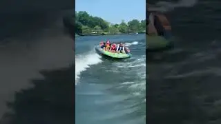 EXTREME TUBING!!!😎😎😱😱🥱🥱🥱#extreme #lake #water #crazy #tube #air #country #jump #speed #waves