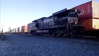 12/12/21; NS 9678 runs as light power through Holland, OH