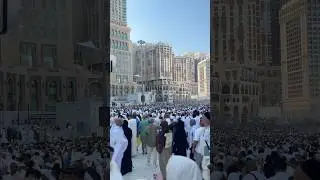 Outside masjidul Haram after Luhr namaz #makkah #haramsharif #haramsharif