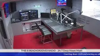 BeachGrooves Radio - Live House music 24/7